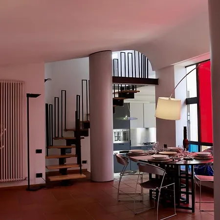 Summit Barberia Penthouse * Болонья