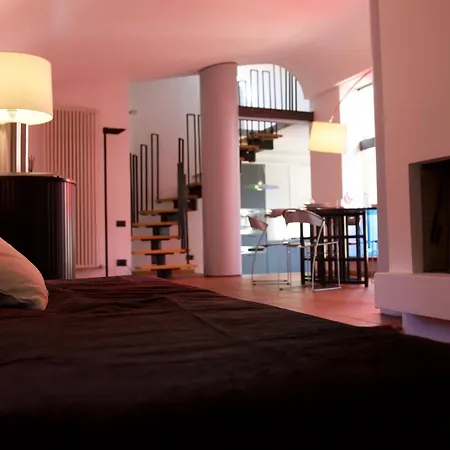 Summit Barberia Penthouse